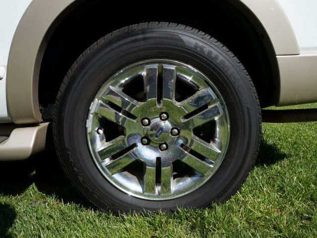 2006 Ford Explorer 4dr 114" WB 4.6L Eddie Bauer - 11911594 - 19