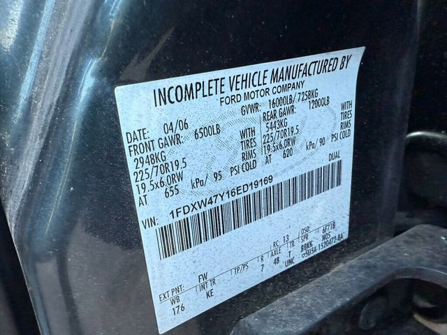 2006 Ford F450 SD CREW CAB MASON  DUMP TRUCK 4X4 LOW MILEAGE - 21934389 - 24