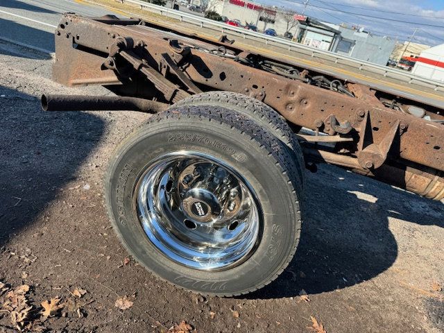 2006 Ford F450 SUPER DUTY 4X4 CREW CAB CAB N CHASSIS MULTIPLE USES - 21937684 - 58