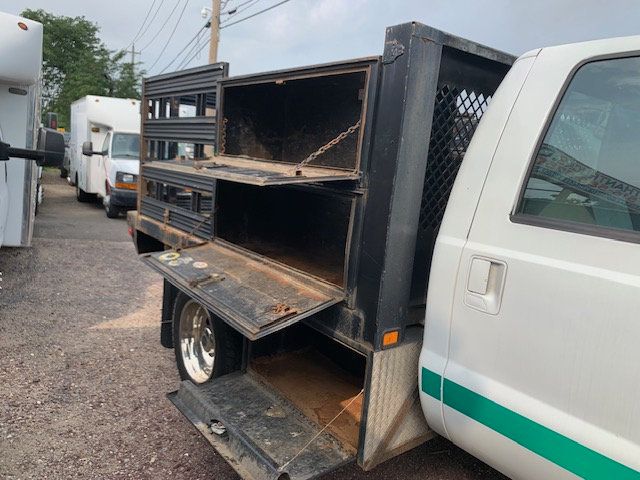 2006 Ford F550 SD STAKE BODY FLATBED CREW CAB SEVERAL IN STOCK - 22028693 - 18