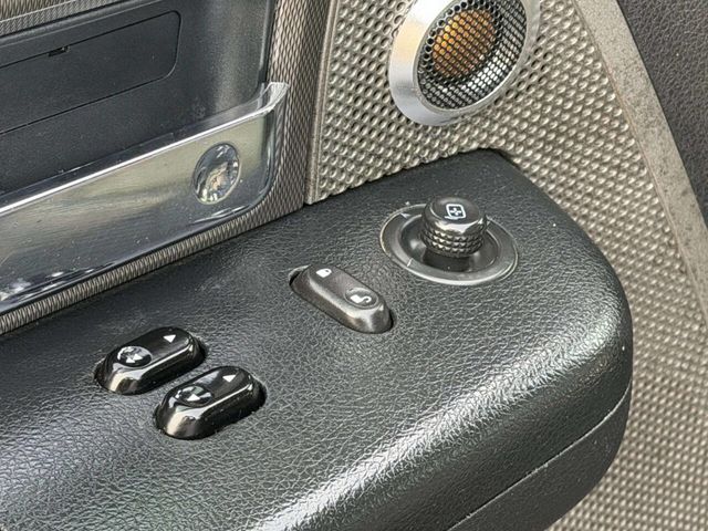 2006 Ford F-150 Reg Cab Flareside 126" XLT 4WD - 22967835 - 9