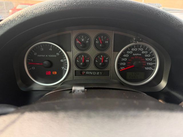 2006 Ford F-150 Reg Cab Flareside 126" XLT 4WD - 22967835 - 32