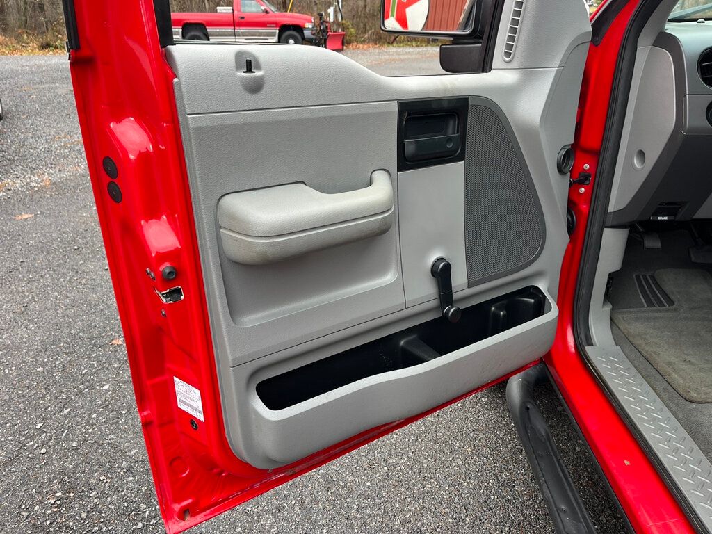 2006 Ford F-150 V8 4x4 8 foot Bed Long box  - 22946028 - 34