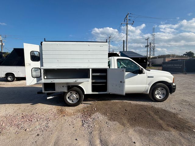 2006 Ford F-250 Enclosed Utility Service Truck  - 22986048 - 10