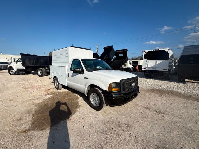 2006 Ford F-250 Enclosed Utility Service Truck  - 22986048 - 6