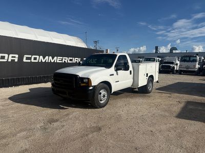 2006 Ford F-350 Utility Service Truck
