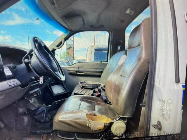 2006 Ford F-650 Super Duty XL 2dr 2wd Regular Cab Long Chassis  - 21611168 - 9