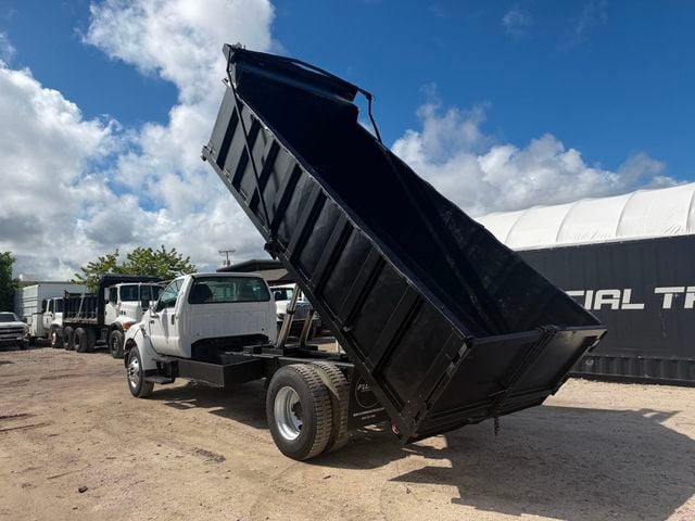 2006 Ford F-750 18' Dump Truck  - 23102061 - 1