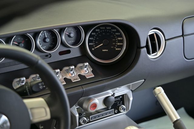 2006 Ford GT 2dr Coupe - 23097889 - 35