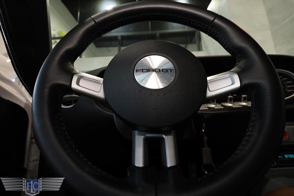 2006 Ford GT 2dr Coupe - 22806652 - 33