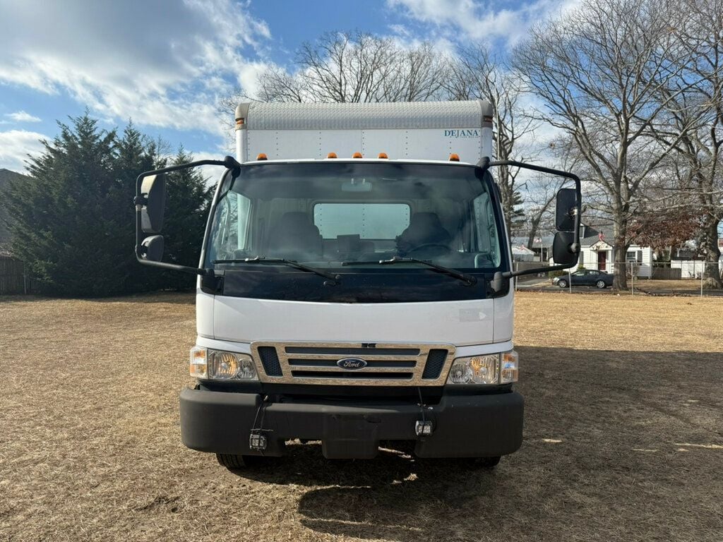 2006 Ford LCF 16 FOOT BOX WITH LIFTGATE MANY EXTRAS - 22766555 - 1