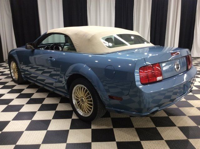 2006 Ford Mustang 2dr Convertible GT Deluxe - 22293157 - 3
