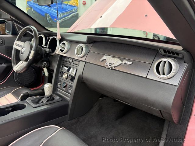 2006 Ford Mustang 2dr Convertible GT Deluxe - 23054706 - 36