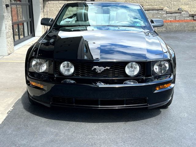 2006 Ford Mustang 2dr Convertible GT Premium - 22415672 - 18