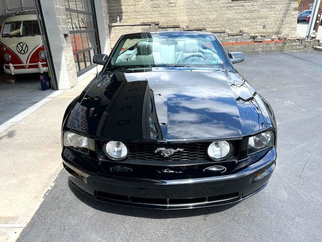 2006 Ford Mustang 2dr Convertible GT Premium - 22415672 - 19