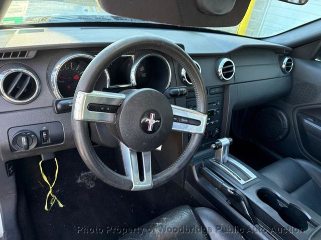 2006 Ford Mustang 2dr Convertible Standard - 22978042 - 6