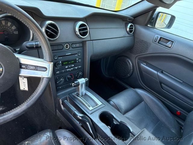2006 Ford Mustang 2dr Convertible Standard - 22978042 - 7
