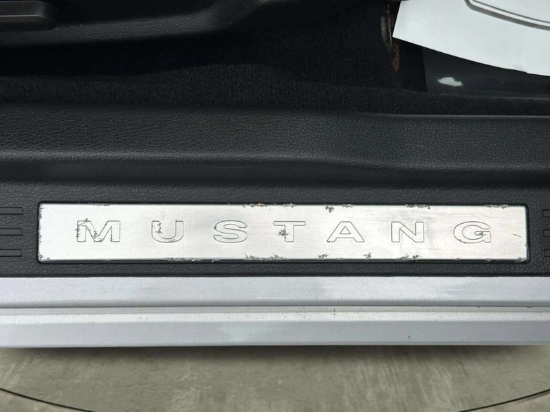 2006 Ford Mustang 2dr Coupe GT Deluxe - 23040869 - 29