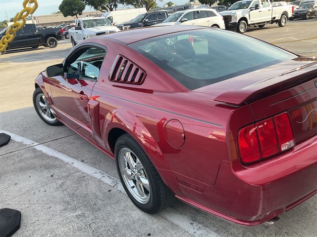 2006 Ford Mustang 2dr Coupe GT Deluxe - 23047995 - 2