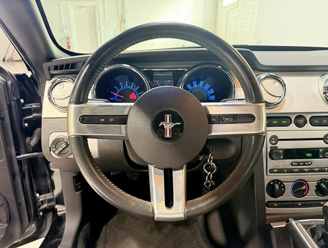 2006 Ford Mustang 2dr Coupe GT Premium - 22939464 - 9