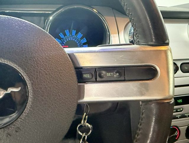 2006 Ford Mustang 2dr Coupe GT Premium - 22939464 - 10