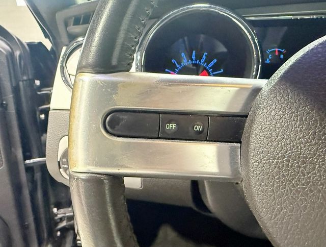 2006 Ford Mustang 2dr Coupe GT Premium - 22939464 - 11