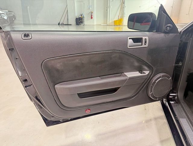 2006 Ford Mustang 2dr Coupe GT Premium - 22939464 - 22