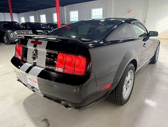 2006 Ford Mustang 2dr Coupe GT Premium - 22939464 - 6