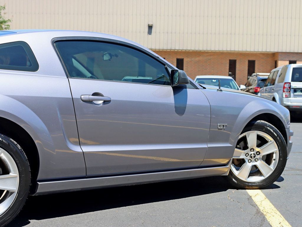 2006 Ford Mustang 2dr Coupe GT Premium - 22496385 - 3