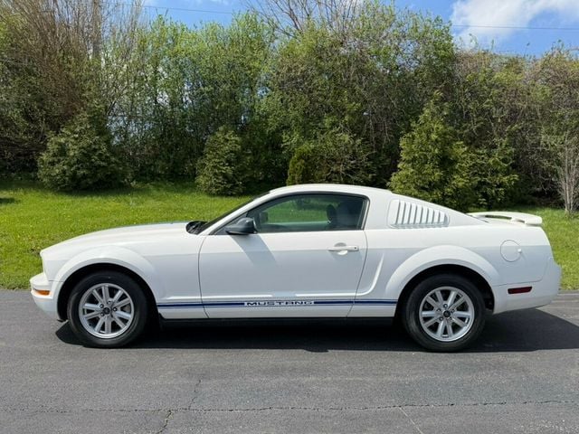 2006 Ford Mustang 2dr Coupe Premium - 23002550 - 2