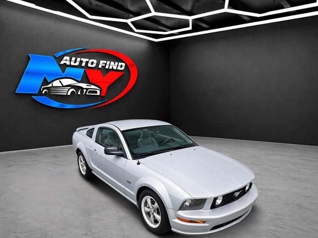 2006 Ford Mustang CLEAN CARFAX, GT PREMIUM, SHAKER 500 AUDIO, INTERIOR SPORT PKG - 23096331 - 1