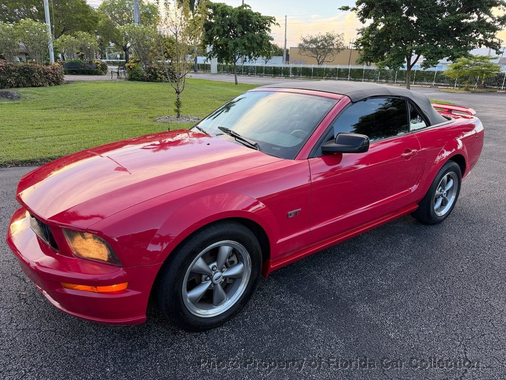 2006 Ford Mustang GT Convertible Premium - 23091753 - 16