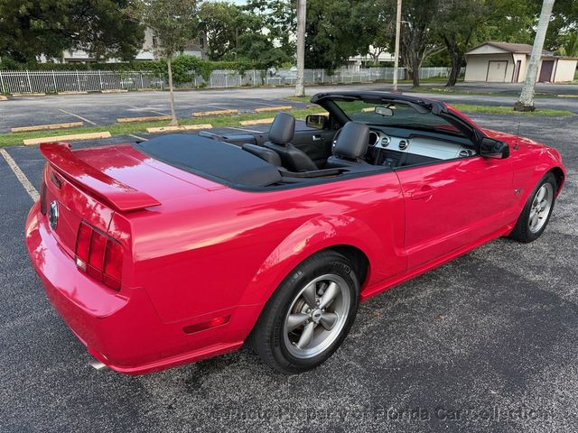 2006 Ford Mustang GT Convertible Premium - 23091753 - 3
