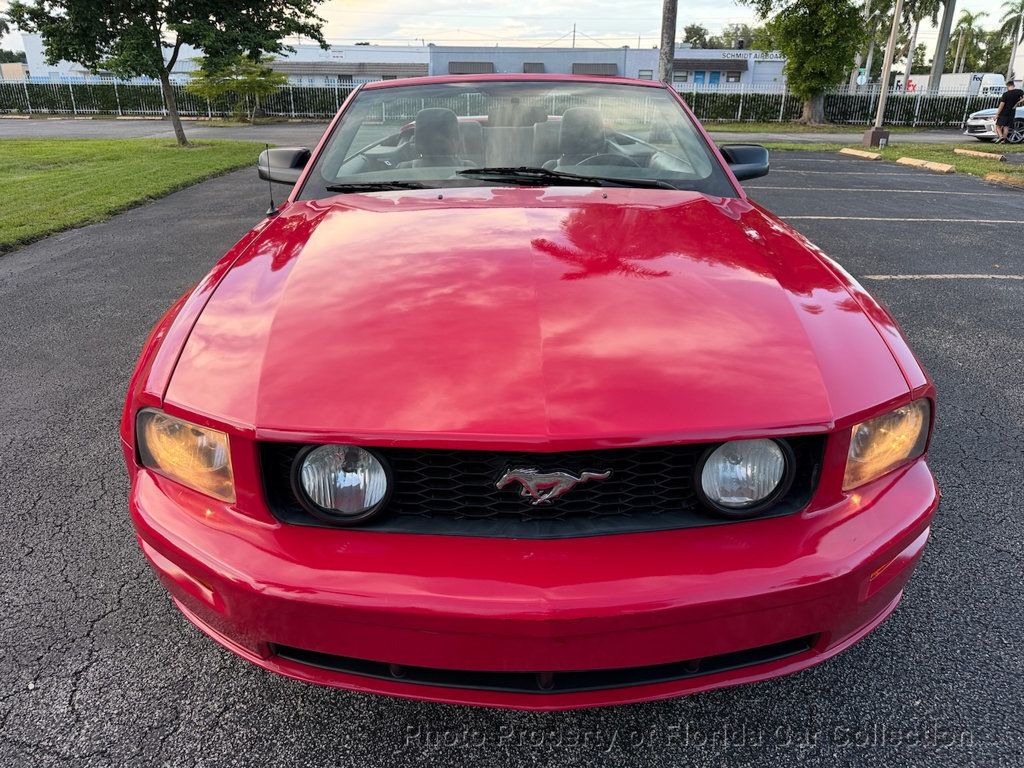 2006 Ford Mustang GT Convertible Premium - 23091753 - 4