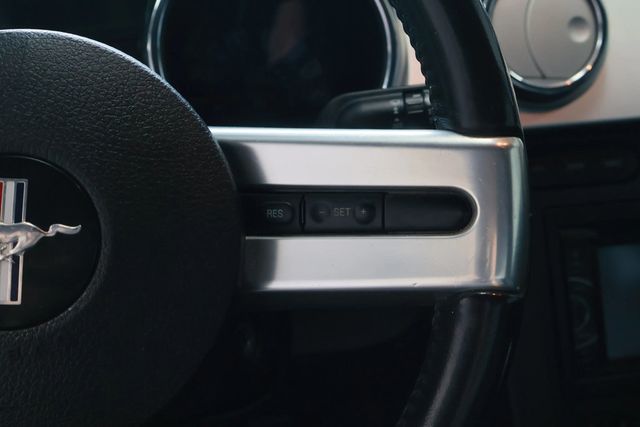 2006 Ford Mustang GT PREMIUM, MANUAL TRANS, BLACKOUT WHEELS, SPOILER, TOUCHSCREEN! - 22827616 - 12