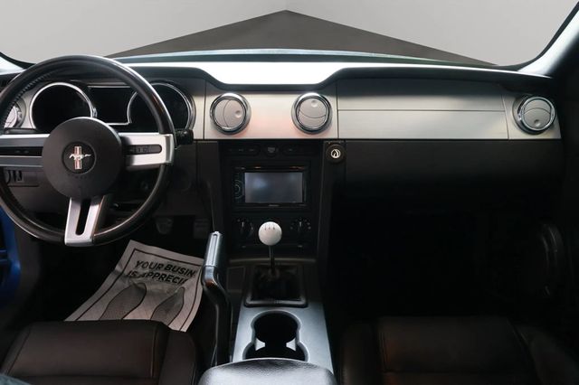 2006 Ford Mustang GT PREMIUM, MANUAL TRANS, BLACKOUT WHEELS, SPOILER, TOUCHSCREEN! - 22827616 - 17