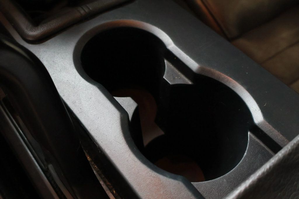 2006 Ford Mustang GT PREMIUM, MANUAL TRANS, BLACKOUT WHEELS, SPOILER, TOUCHSCREEN! - 22827616 - 22