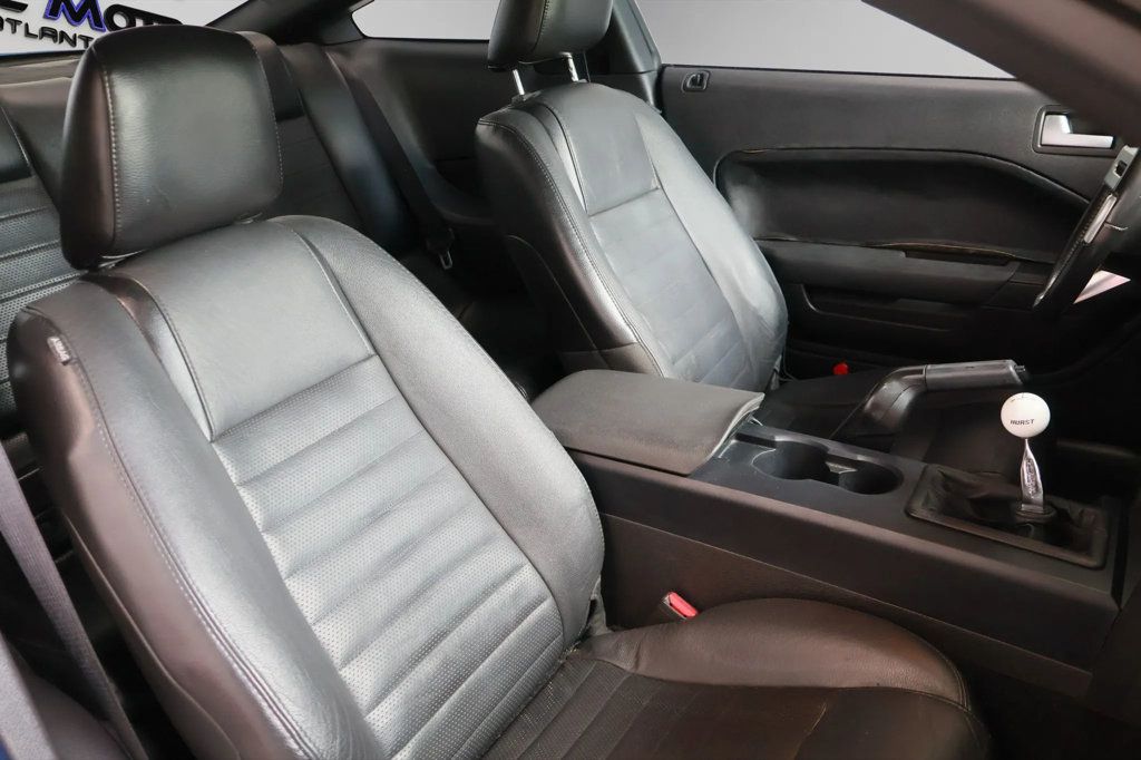 2006 Ford Mustang GT PREMIUM, MANUAL TRANS, BLACKOUT WHEELS, SPOILER, TOUCHSCREEN! - 22827616 - 24