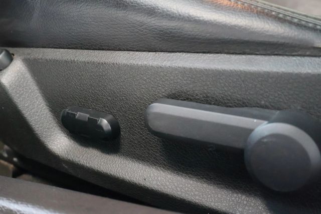 2006 Ford Mustang GT PREMIUM, MANUAL TRANS, BLACKOUT WHEELS, SPOILER, TOUCHSCREEN! - 22827616 - 26