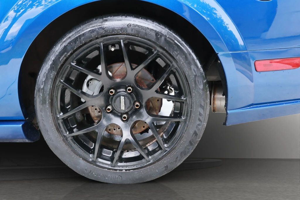 2006 Ford Mustang GT PREMIUM, MANUAL TRANS, BLACKOUT WHEELS, SPOILER, TOUCHSCREEN! - 22827616 - 33