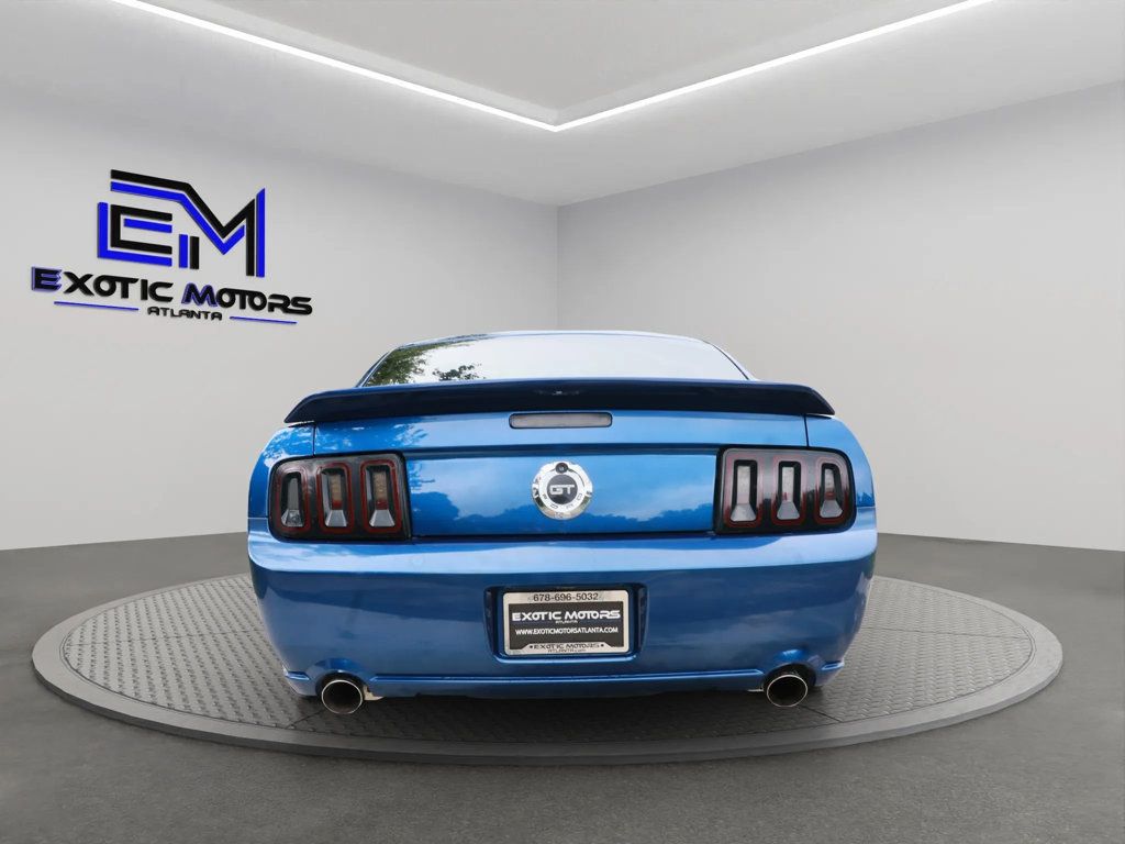 2006 Ford Mustang GT PREMIUM, MANUAL TRANS, BLACKOUT WHEELS, SPOILER, TOUCHSCREEN! - 22827616 - 3