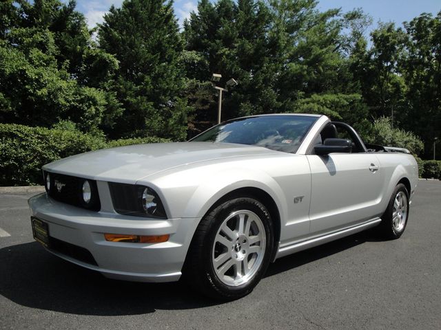 2006 Ford Mustang GT-PREMIUM PKG, 5-SPD, ALL-STOCK, ADULT-OWNED, EXTRA-CLEAN! - 22536221 - 33