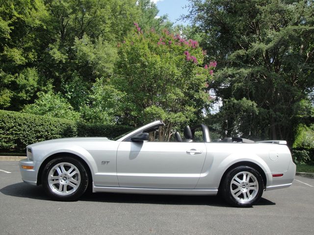 2006 Ford Mustang GT-PREMIUM PKG, 5-SPD, ALL-STOCK, ADULT-OWNED, EXTRA-CLEAN! - 22536221 - 35