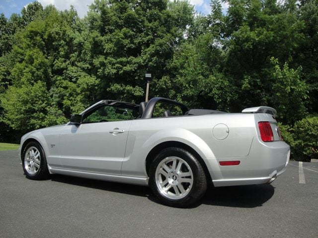 2006 Ford Mustang GT-PREMIUM PKG, 5-SPD, ALL-STOCK, ADULT-OWNED, EXTRA-CLEAN! - 22536221 - 46