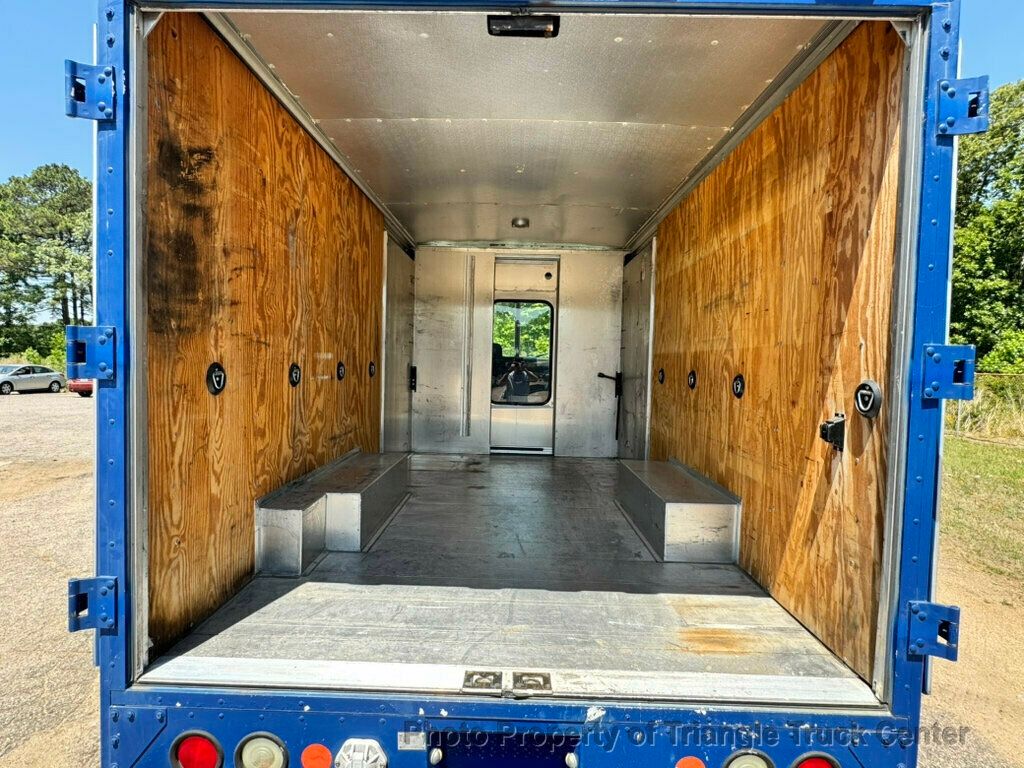 2006 Ford STEPVAN JUST 59k MILES! ONE OWNER! +FINANCE OR LEASE! GREAT SMALL FOOD TRUCK! - 23017574 - 11