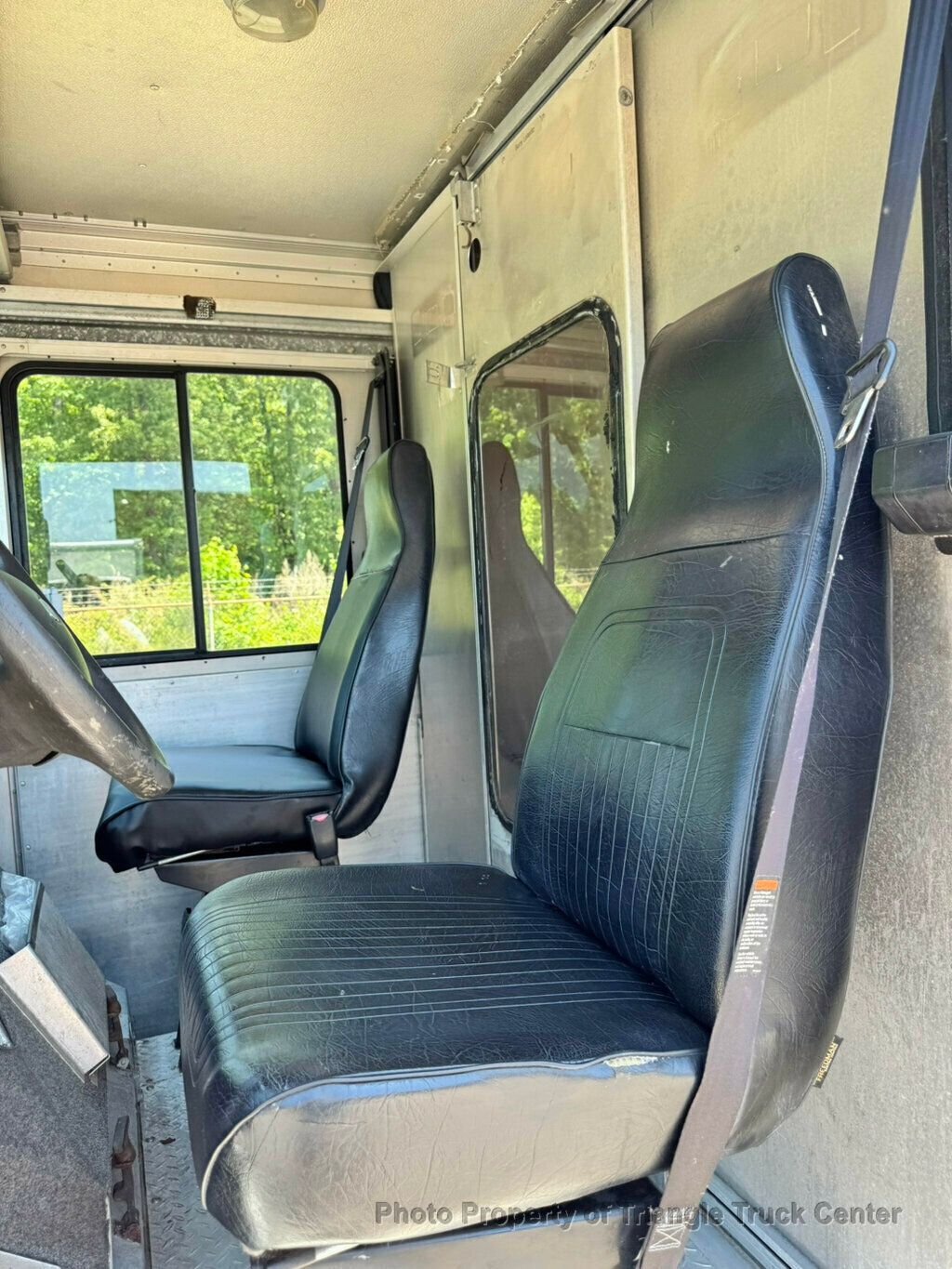 2006 Ford STEPVAN JUST 59k MILES! ONE OWNER! +FINANCE OR LEASE! GREAT SMALL FOOD TRUCK! - 23017574 - 27