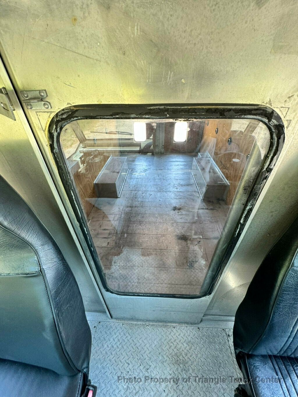 2006 Ford STEPVAN JUST 59k MILES! ONE OWNER! +FINANCE OR LEASE! GREAT SMALL FOOD TRUCK! - 23017574 - 33