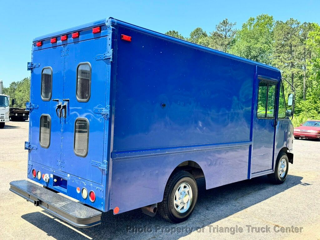 2006 Ford STEPVAN JUST 59k MILES! ONE OWNER! +FINANCE OR LEASE! GREAT SMALL FOOD TRUCK! - 23017574 - 4