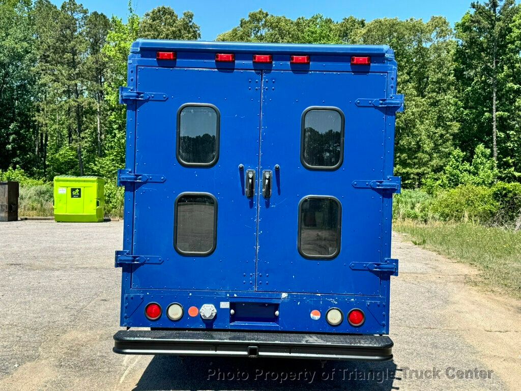 2006 Ford STEPVAN JUST 59k MILES! ONE OWNER! +FINANCE OR LEASE! GREAT SMALL FOOD TRUCK! - 23017574 - 5