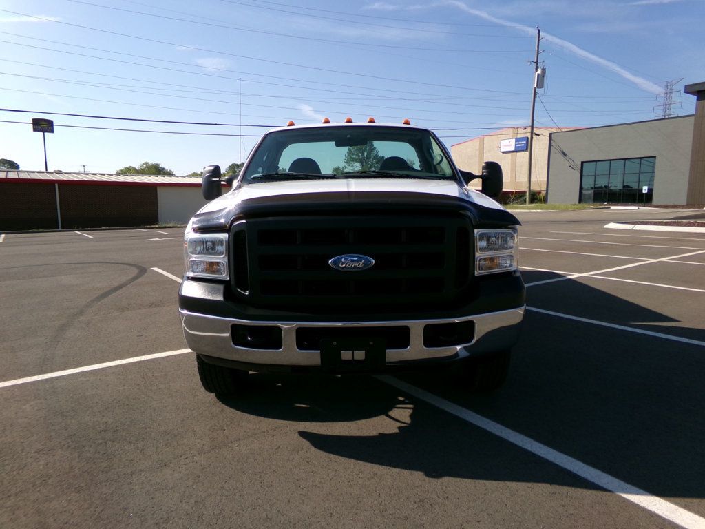 2006 Ford F-350 XL photo 3